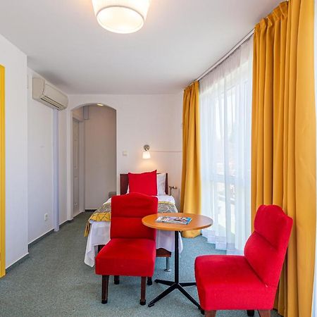 My Lake Hotel Zamárdi エクステリア 写真