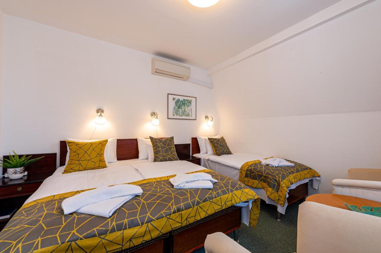 My Lake Hotel Zamárdi エクステリア 写真