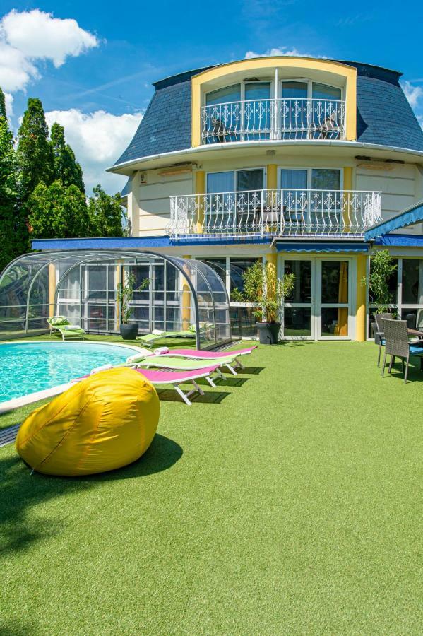 My Lake Hotel Zamárdi エクステリア 写真
