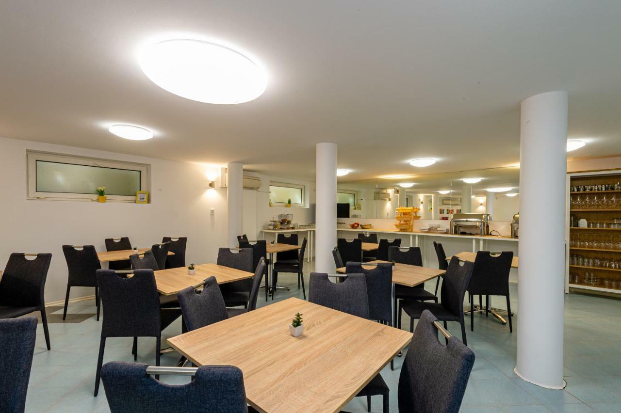 My Lake Hotel Zamárdi エクステリア 写真